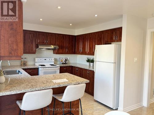 5159 Sunray Drive, Mississauga, ON - Indoor Photo Showing Kitchen With Double Sink