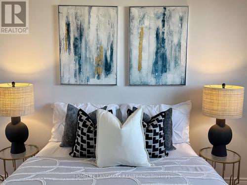 5159 Sunray Drive, Mississauga, ON - Indoor Photo Showing Bedroom