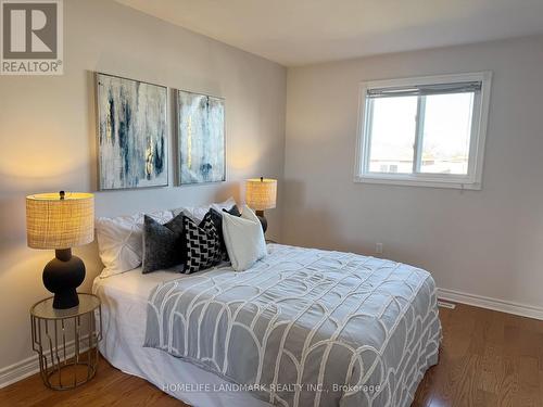 5159 Sunray Drive, Mississauga, ON - Indoor Photo Showing Bedroom
