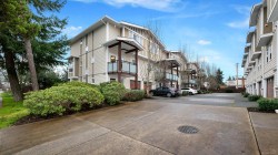 101-2889 Carlow Rd  Langford, BC V9B 2S3