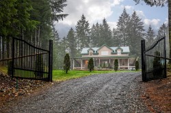 3997 MacAulay Rd  Black Creek, BC V9J 1C8