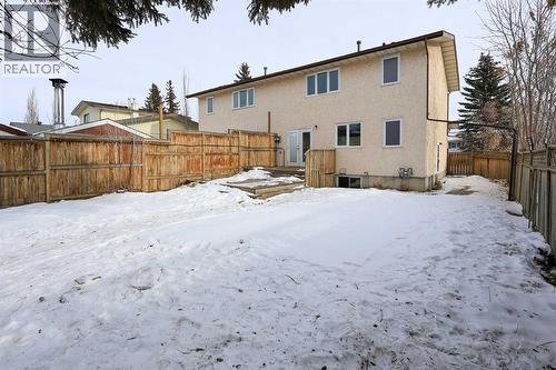 70 Mclevin Crescent, Red Deer, AB - Outdoor
