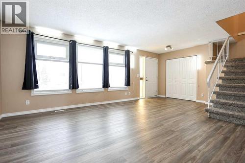 70 Mclevin Crescent, Red Deer, AB - Indoor Photo Showing Other Room