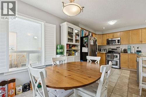 996 Windsong Drive Sw, Airdrie, AB - Indoor Photo Showing Dining Room