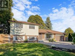 15 JASMINE CRESCENT  Whitchurch-Stouffville, ON L4A 7X4