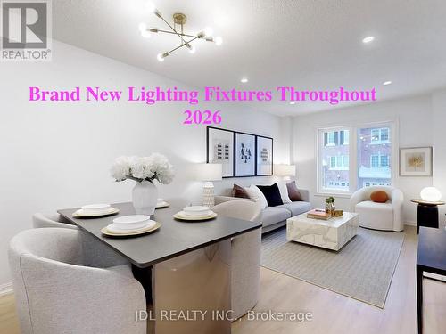 39 - 2 Clay Brick Court, Brampton, ON - Indoor Photo Showing Living Room