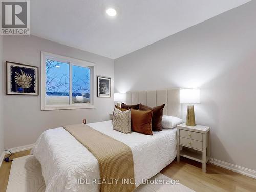 39 - 2 Clay Brick Court, Brampton, ON - Indoor Photo Showing Bedroom