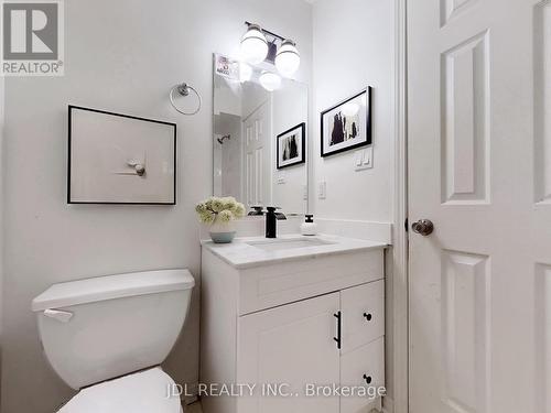 39 - 2 Clay Brick Court, Brampton, ON - Indoor Photo Showing Bathroom