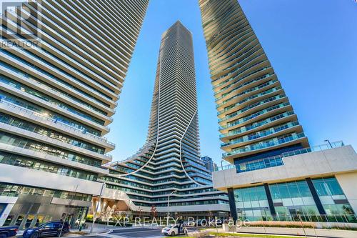 2221 - 30 SHORE BREEZE DRIVE  Toronto, ON M8V 0J1