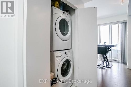 2221 - 30 Shore Breeze Drive, Toronto, ON - Indoor Photo Showing Laundry Room