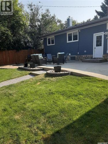 211 Allen Drive, Swift Current, SK - Outdoor With Deck Patio Veranda