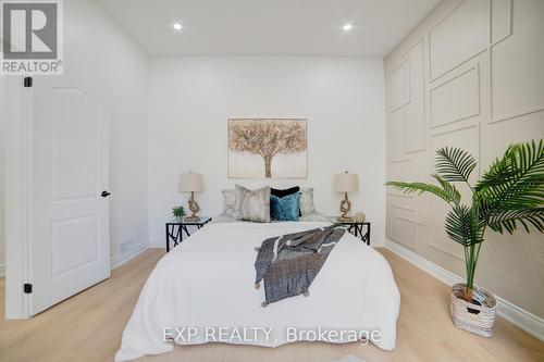 28 Springbank Drive, London South (South E), ON - Indoor Photo Showing Bedroom