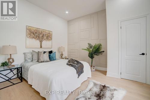 28 Springbank Drive, London South (South E), ON - Indoor Photo Showing Bedroom