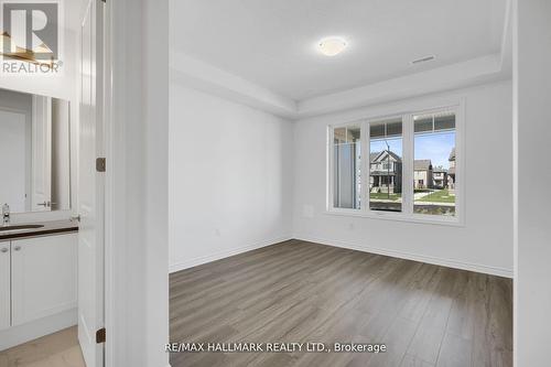 700 Sargeant Place, Innisfil, ON - Indoor Photo Showing Other Room