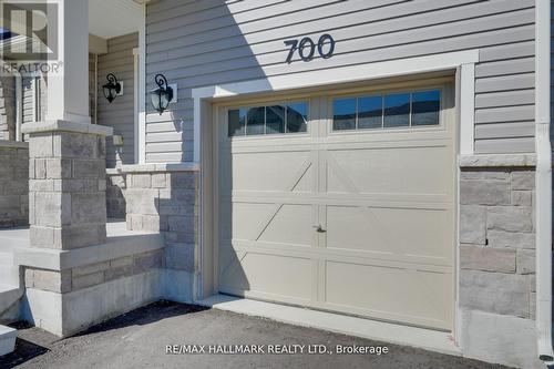 700 Sargeant Place, Innisfil, ON - Outdoor