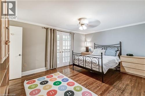 3021 Lakeshore Road, Burlington, ON - Indoor Photo Showing Bedroom