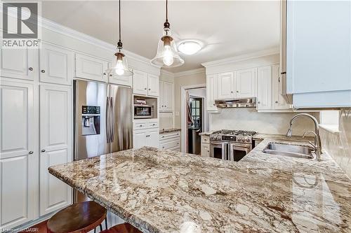 3021 Lakeshore Road, Burlington, ON - Indoor Photo Showing Kitchen With Stainless Steel Kitchen With Double Sink With Upgraded Kitchen