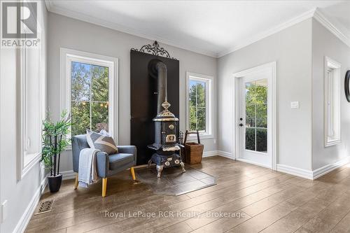 7572 Sideroad 3 E, Wellington North, ON - Indoor