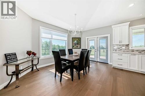 3 - 255049 Township Rd 432, Rural Ponoka County, AB - Indoor Photo Showing Dining Room