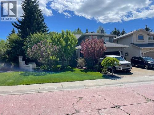 7 Mountain Park Circle SE  Calgary, AB T2Z 2B8