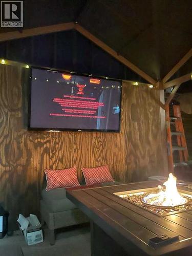 7 Mountain Park Circle Se, Calgary, AB - Indoor Photo Showing Basement