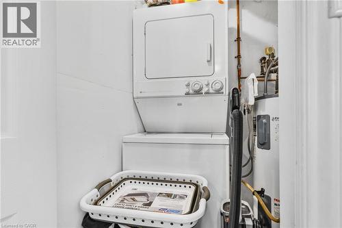 410 Cope Street, Hamilton, ON - Indoor Photo Showing Laundry Room