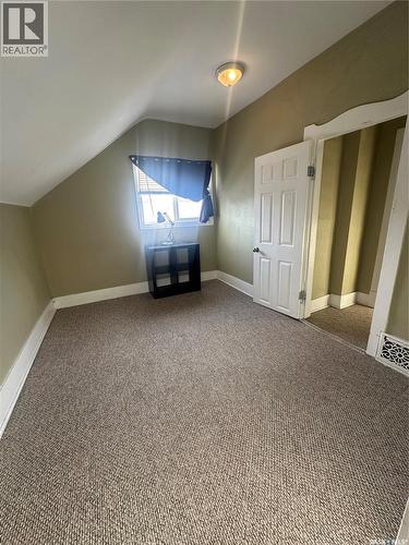 59 Haultain Avenue, Yorkton, SK - Indoor