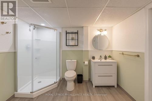 Second Full Washroom - 427 Victoria Street, Cobourg, ON - Indoor Photo Showing Bathroom