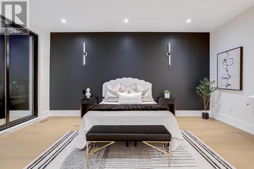 33 Twelfth Street, Toronto, ON - Indoor Photo Showing Bedroom