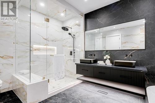 33 Twelfth Street, Toronto, ON - Indoor Photo Showing Bathroom