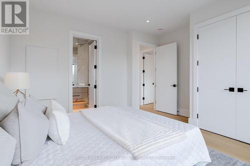 33 Twelfth Street, Toronto, ON - Indoor Photo Showing Bedroom