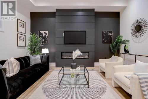 33 Twelfth Street, Toronto, ON - Indoor