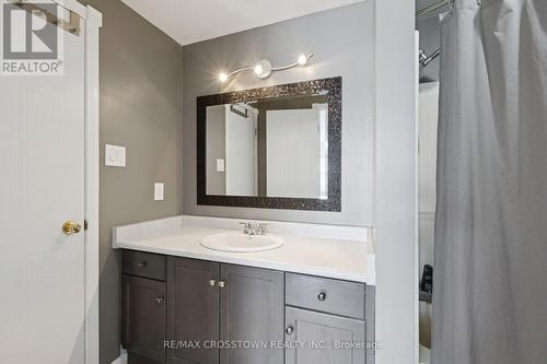 52 Gibb Street, Cambridge, ON - Indoor Photo Showing Bathroom