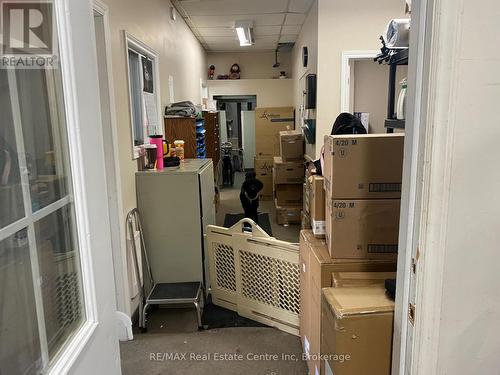 25 Commercial Street, Milton (Om Old Milton), ON 