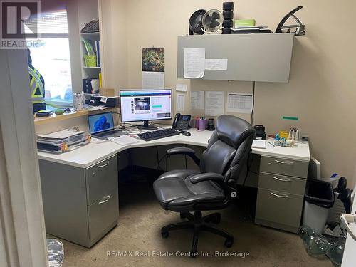 25 Commercial Street, Milton (Om Old Milton), ON 