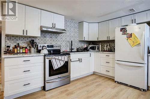 5780 Hwy 69 North, Hanmer, ON - Indoor Photo Showing Kitchen