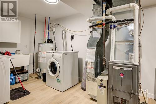 5780 Hwy 69 North, Hanmer, ON - Indoor Photo Showing Laundry Room