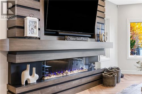 20 Breezehill Road, Skead, ON - Indoor With Fireplace