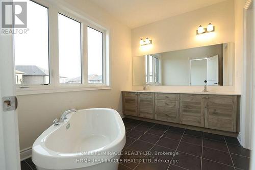 11 Calabria Drive, Caledon, ON - Indoor Photo Showing Bathroom