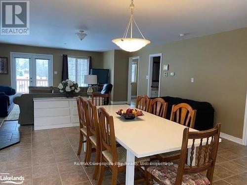 139 Trout Lane, Tiny, ON - Indoor Photo Showing Dining Room