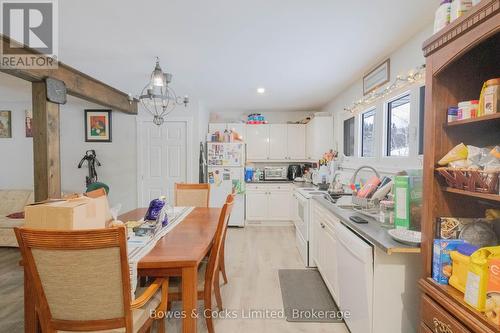 1052 Estates Road, Highlands East (Bicroft Ward), ON - Indoor Photo Showing Other Room