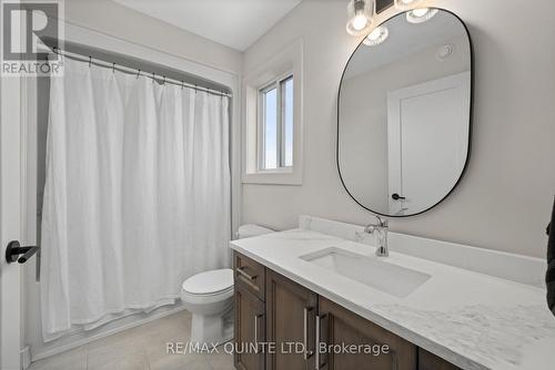 14 Cypress Drive, Belleville (Thurlow Ward), ON - Indoor Photo Showing Bathroom