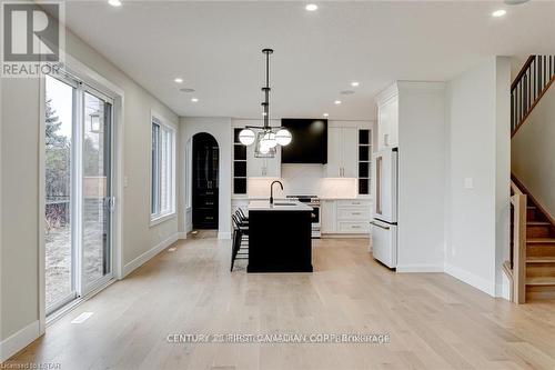 129 Aspen Circle, Thames Centre (Thorndale), ON - Indoor Photo Showing Kitchen