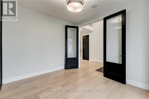 129 Aspen Circle, Thames Centre (Thorndale), ON - Indoor Photo Showing Other Room