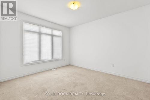 153 Hawkshaw Crescent E, Ottawa, ON - Indoor Photo Showing Other Room