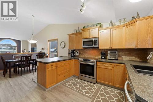 22 Lampard Crescent, Red Deer, AB - Indoor Photo Showing Kitchen