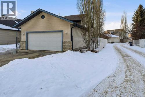 22 Lampard Crescent, Red Deer, AB - Outdoor