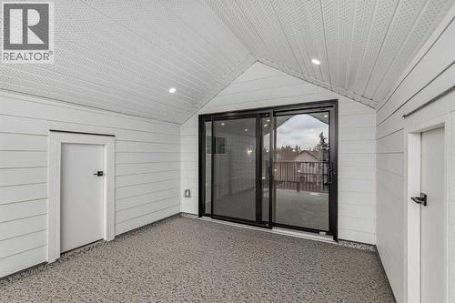 2032 41 Avenue Sw, Calgary, AB -  With Exterior