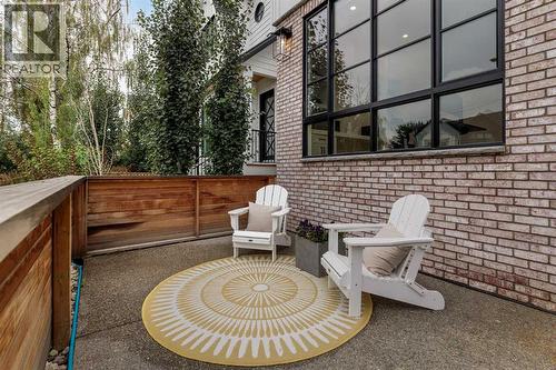 2032 41 Avenue Sw, Calgary, AB - Outdoor With Exterior