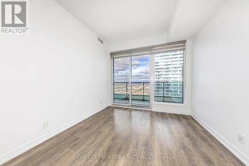 5001 - 5 Buttermill Avenue, Vaughan, ON - Indoor Photo Showing Other Room